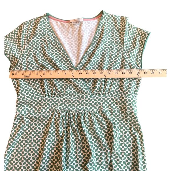 Boden Lola Jersey Knit Faux Wrap Dress Geo Pinwheel Print Green V-Neckline Sz 10 - Picture 2 of 11
